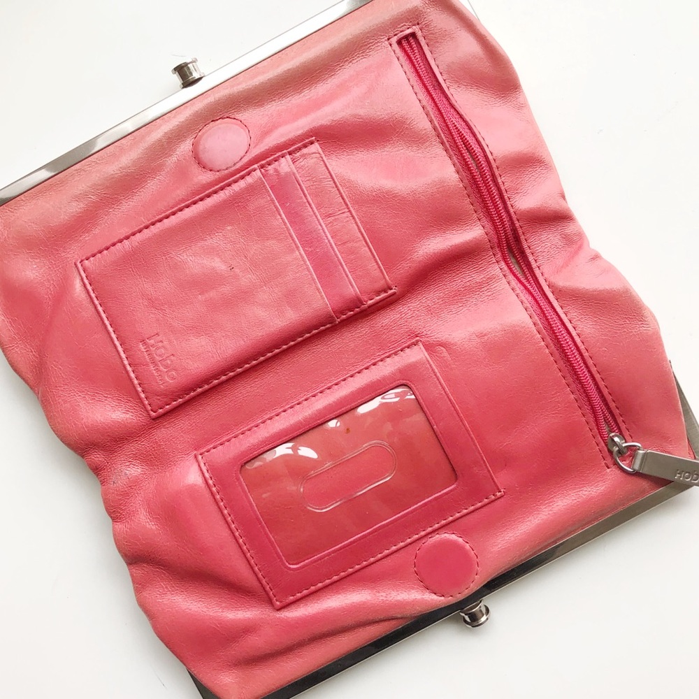 HOBO Lauren Logan Leather Pink Pocketbook Wallet - Picture 2 of 6